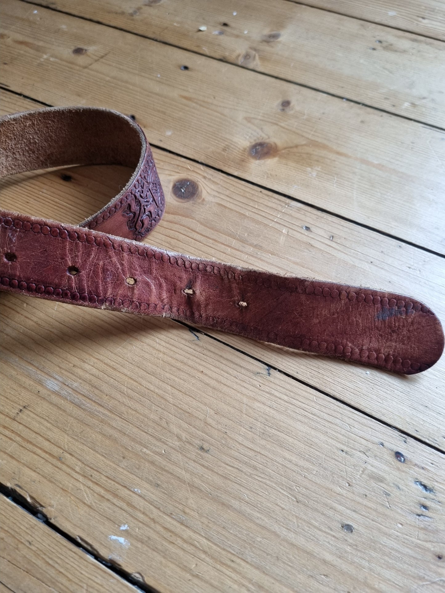 Vintage tooled leather belt