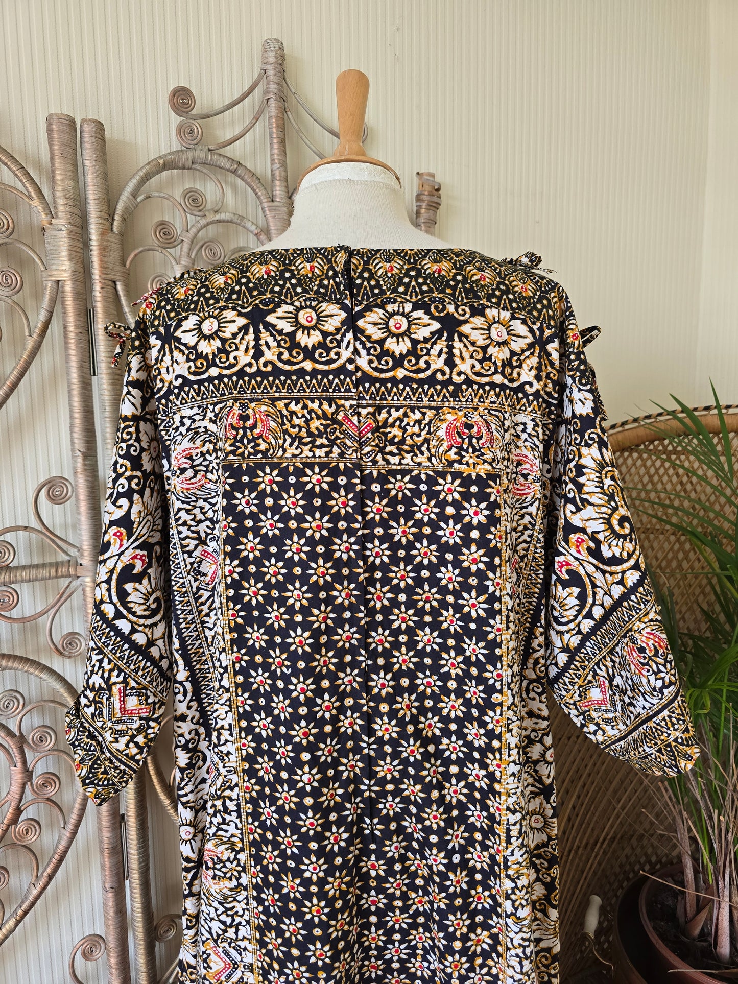 Vintage kaftan maxi dress