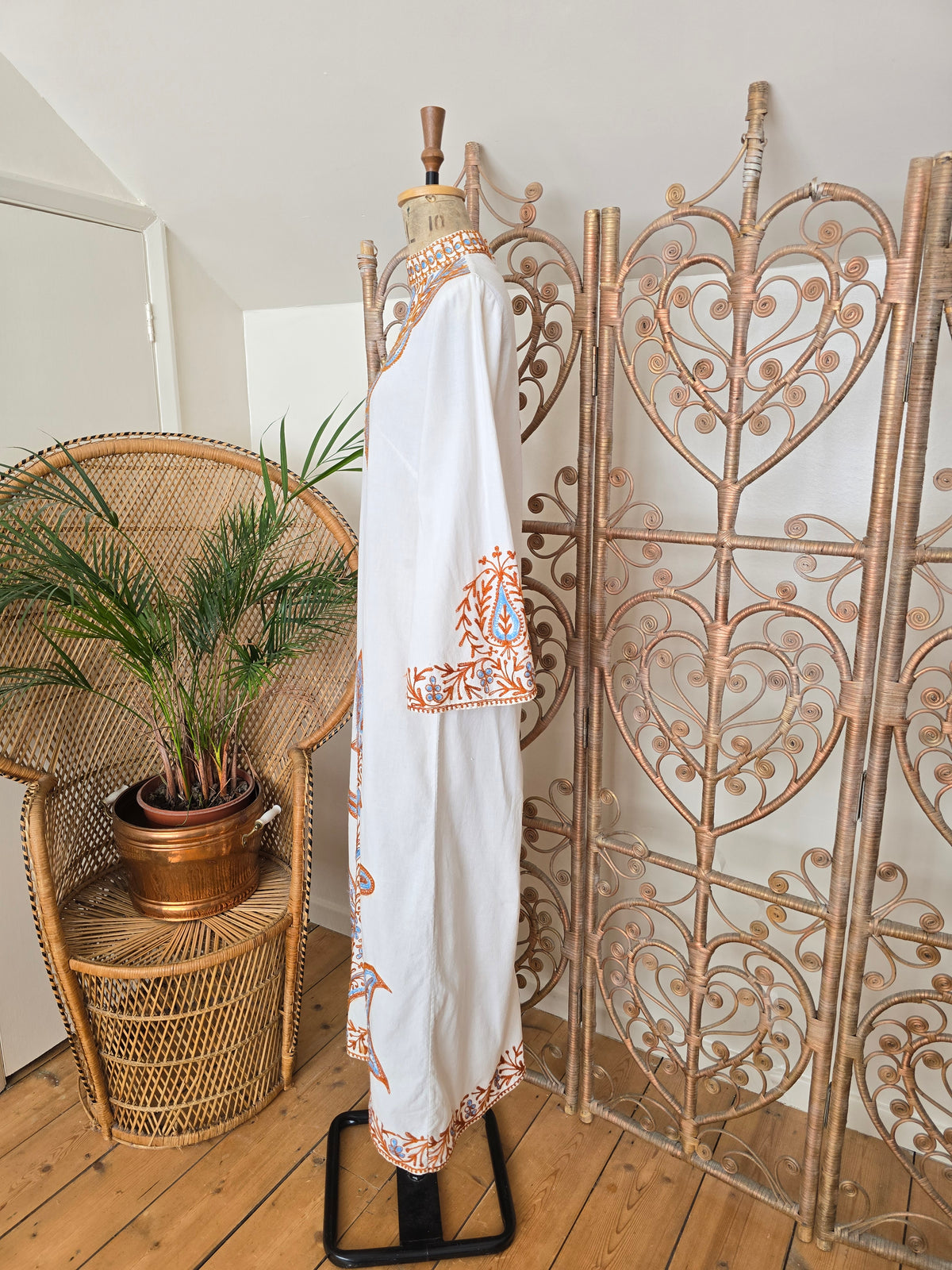 Vintage embroidered kaftan dress