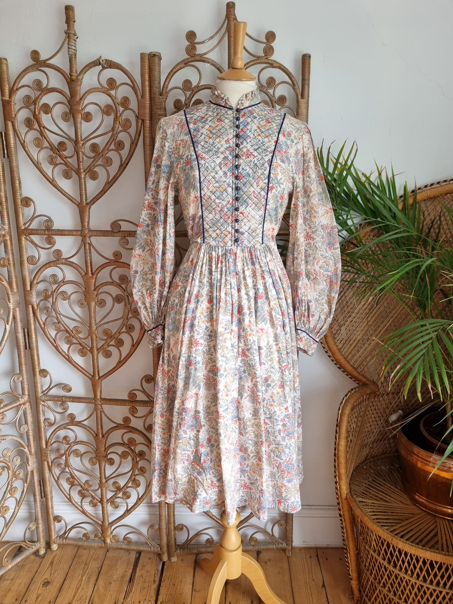 Vintage Origin Liberty midi dress