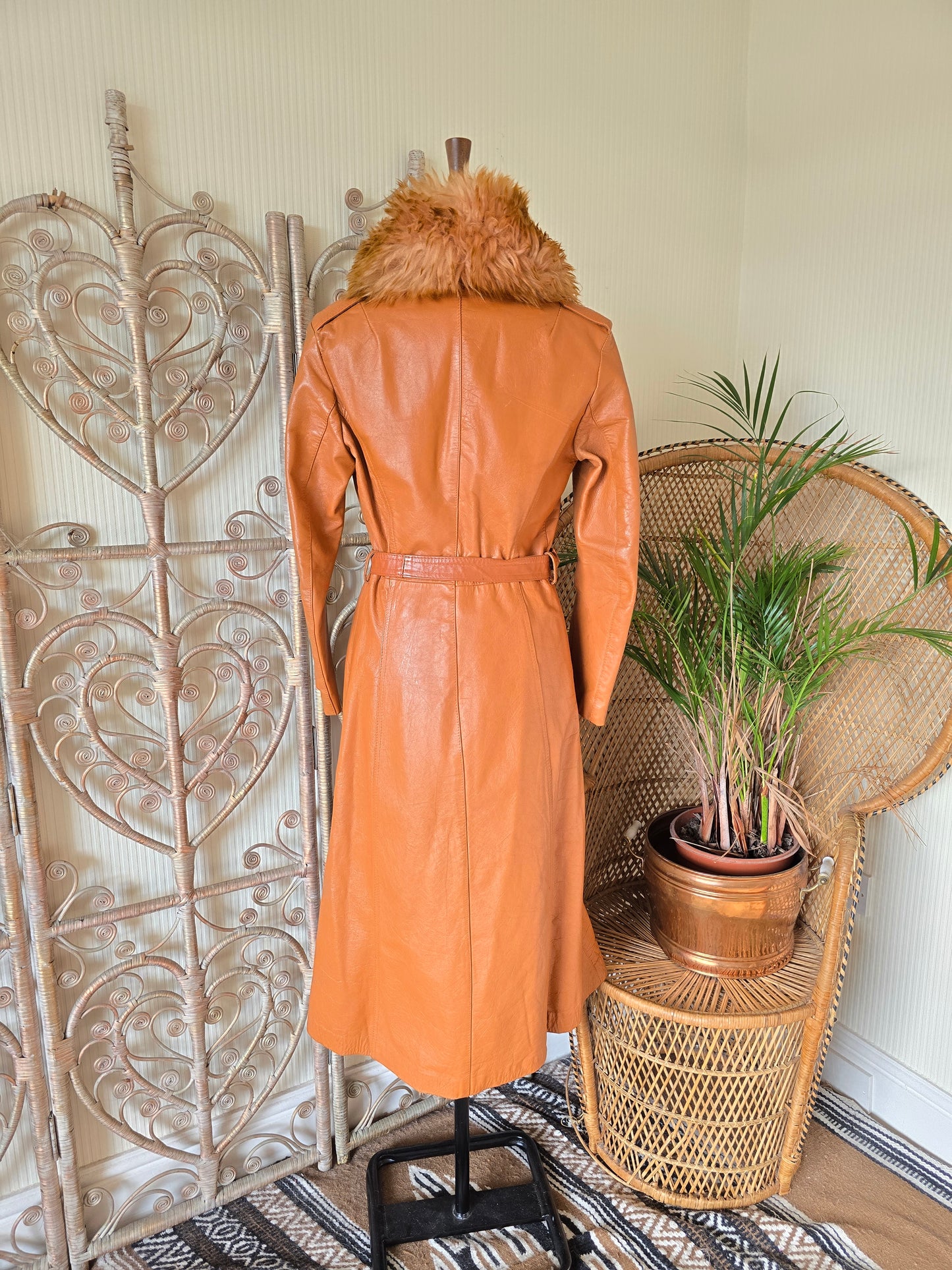 Vintage sheepskin collar leather coat