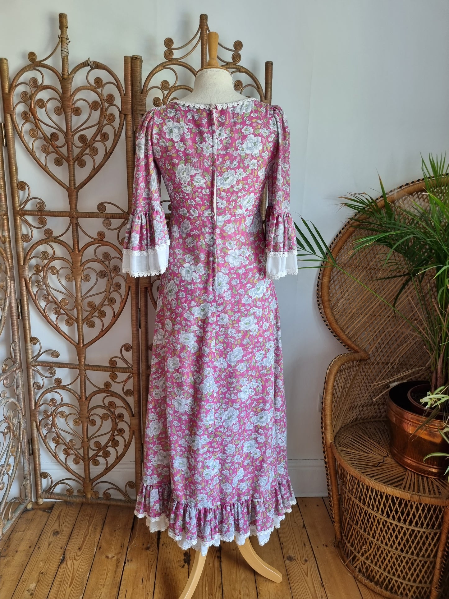 Vintage Quad prairie dress S