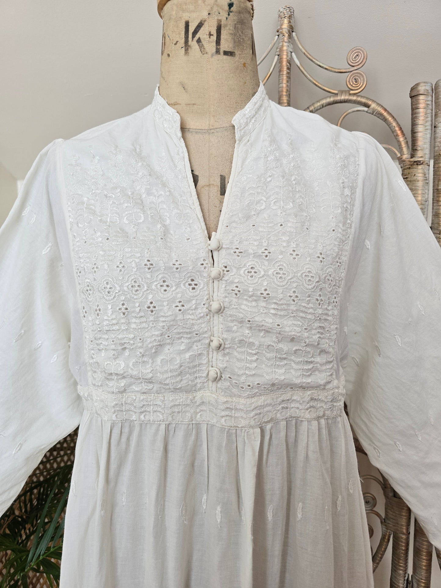 Vintage indian embroidered cotton dress