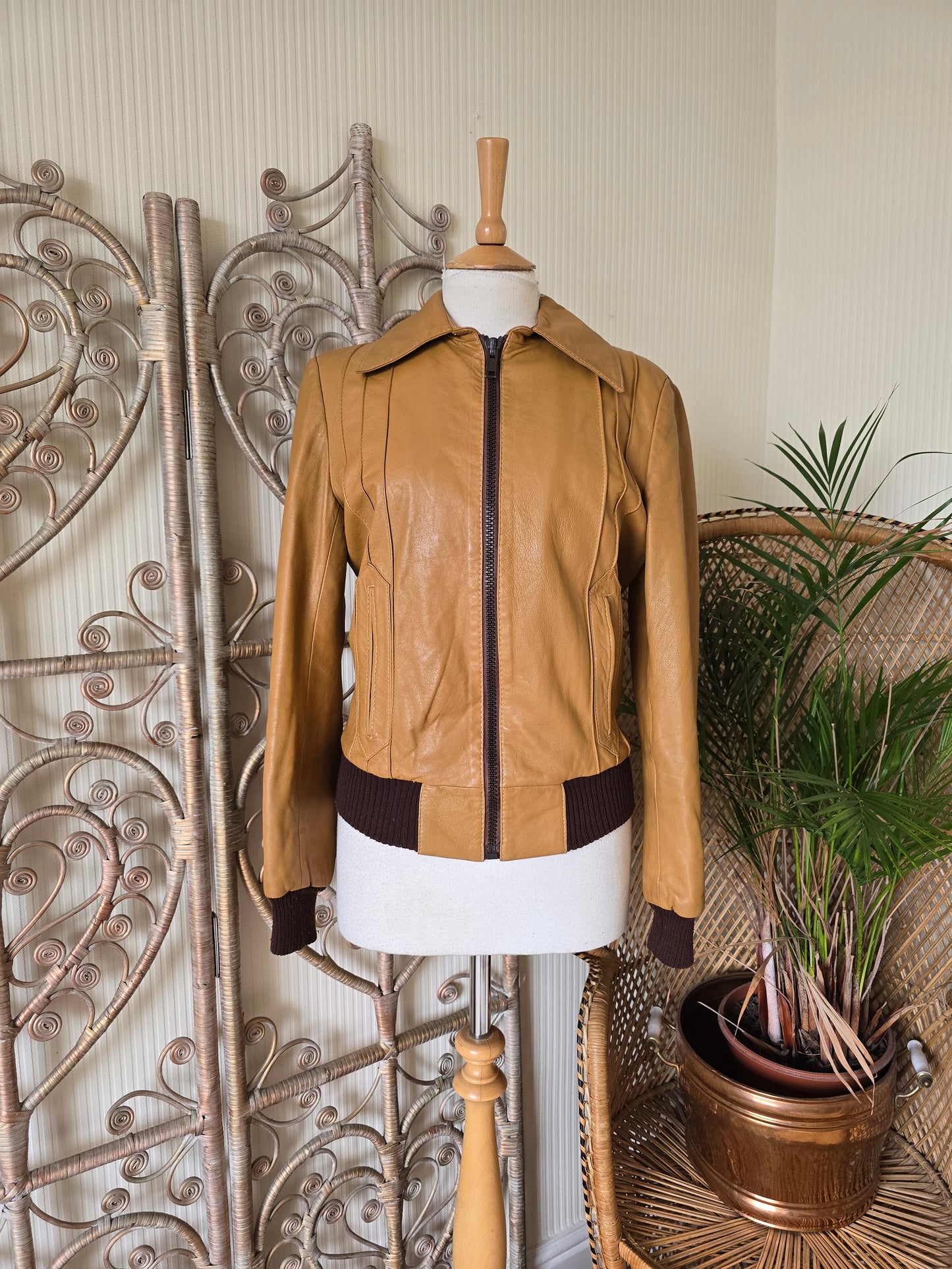 Vintage leather peak collar jacket