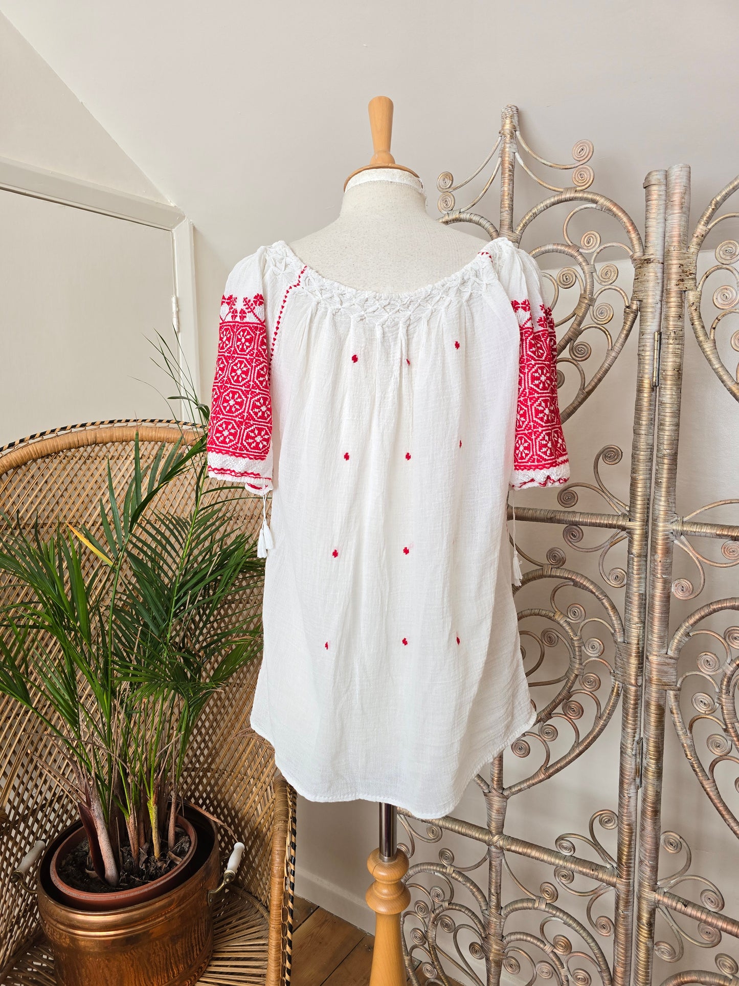 Vintage Romanian cheesecloth blouse