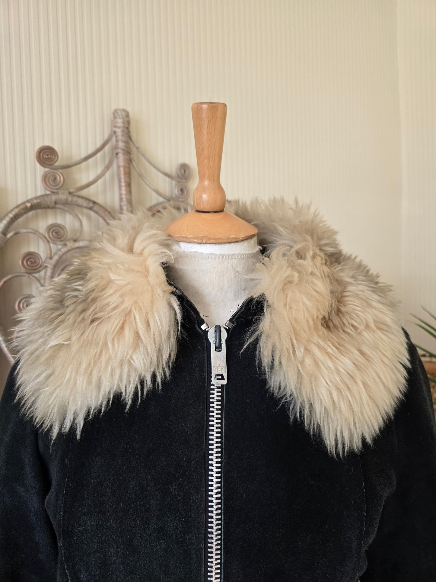 Vintage suede Sheepskin collar cuffs coat