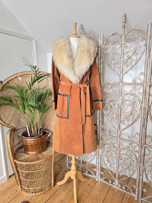 Vintage suede Sheepskin collar 70s coat