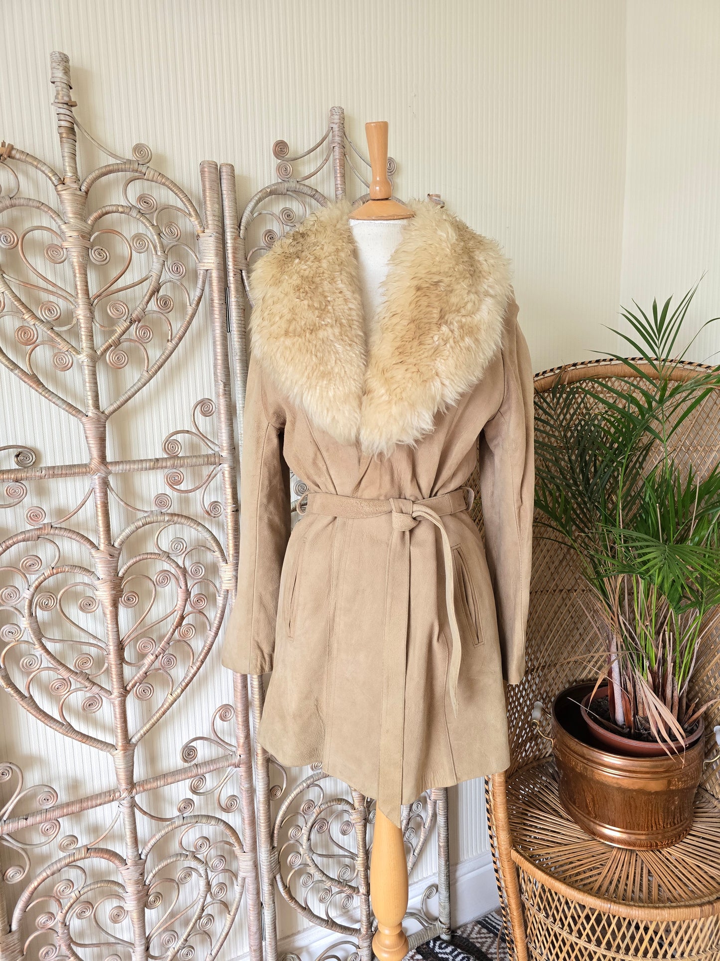 Vintage sheepskin collar suede coat