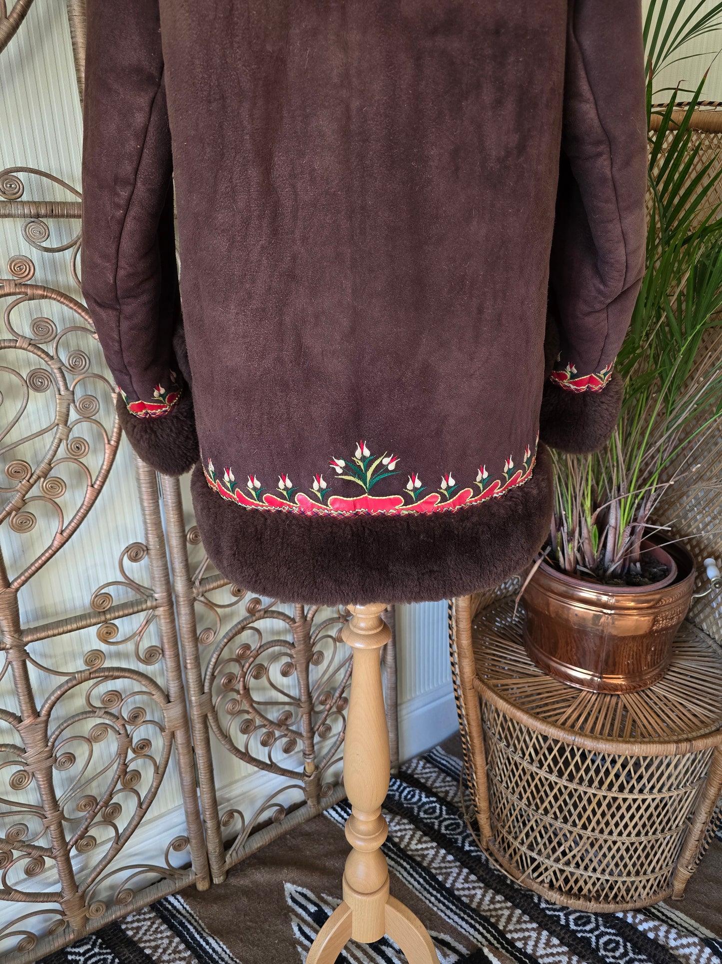 Vintage embroidered sheepskin Polish coat