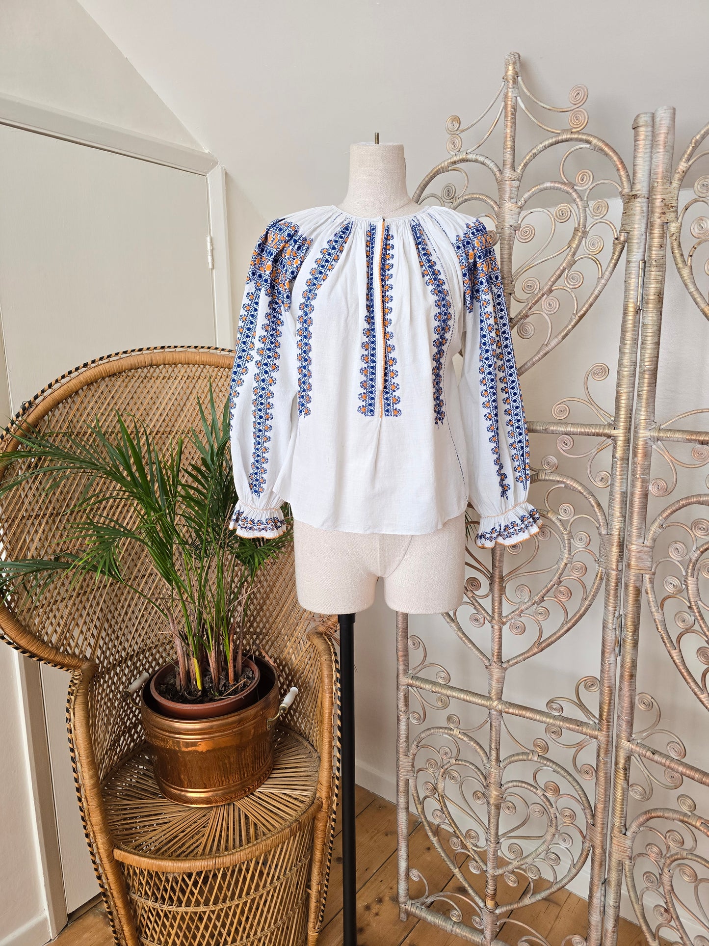 Vintage cotton Romanian blouse