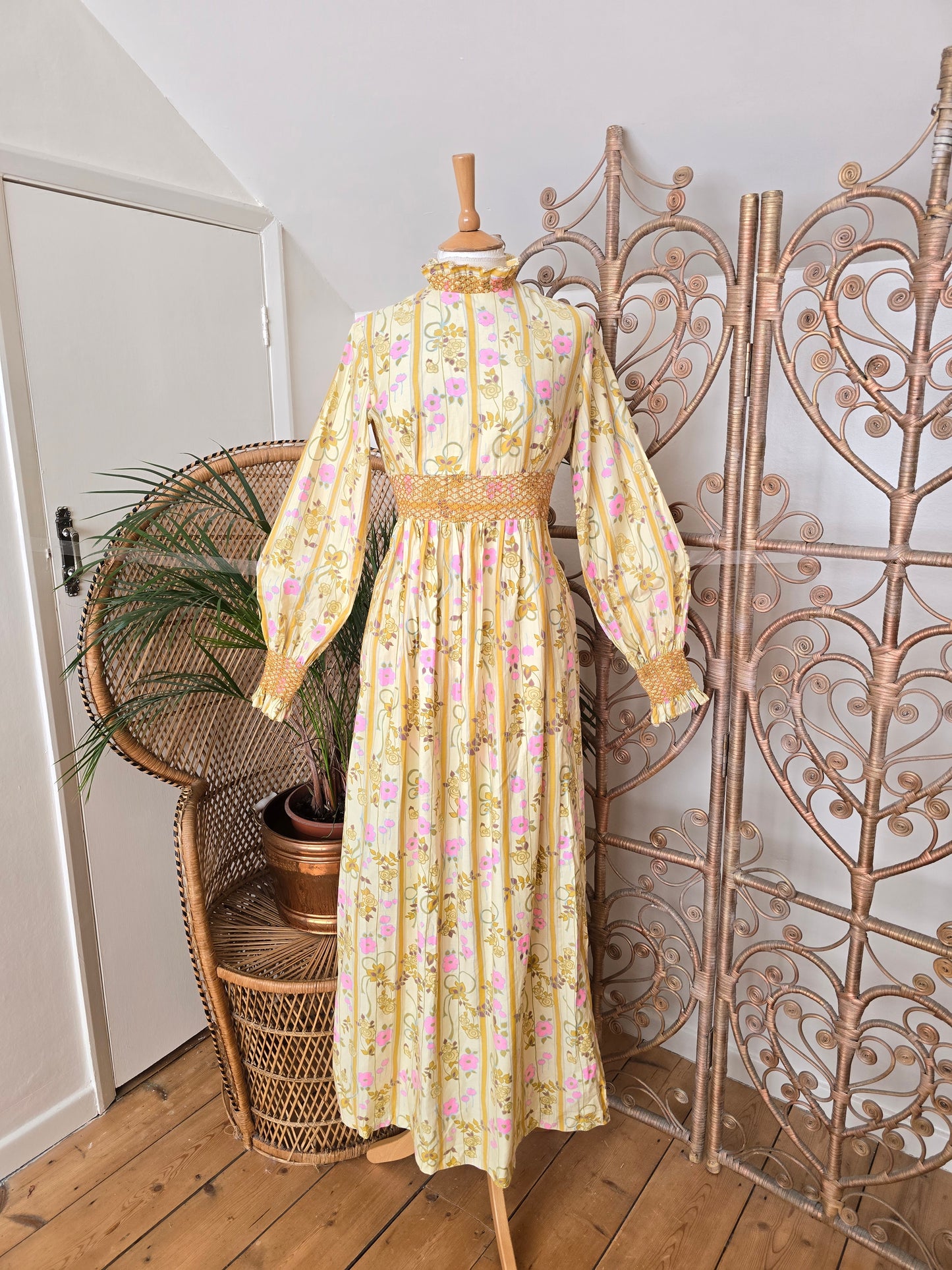 Vintage Richard shops 70s maxi dress