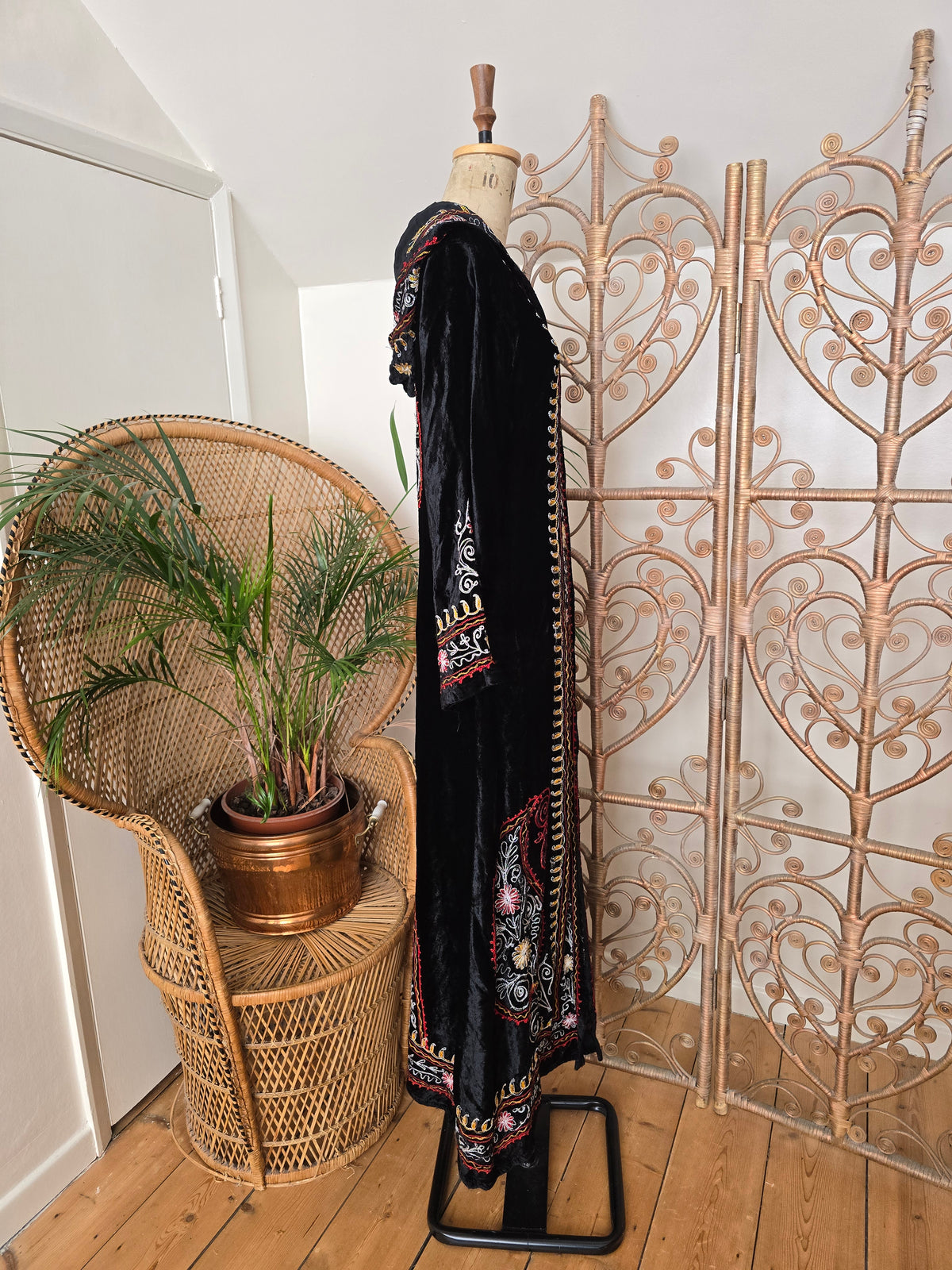 Vintage hooded embroidered velvet kaftan dress jacket