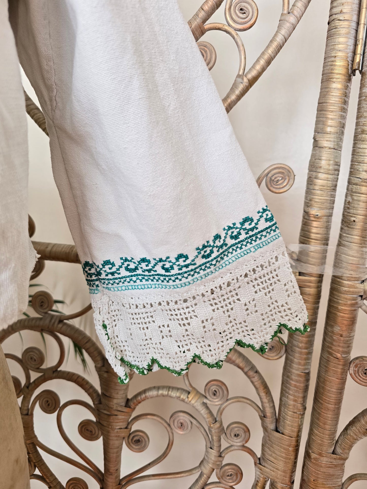 Vintage crop Romanian embroidered blouse
