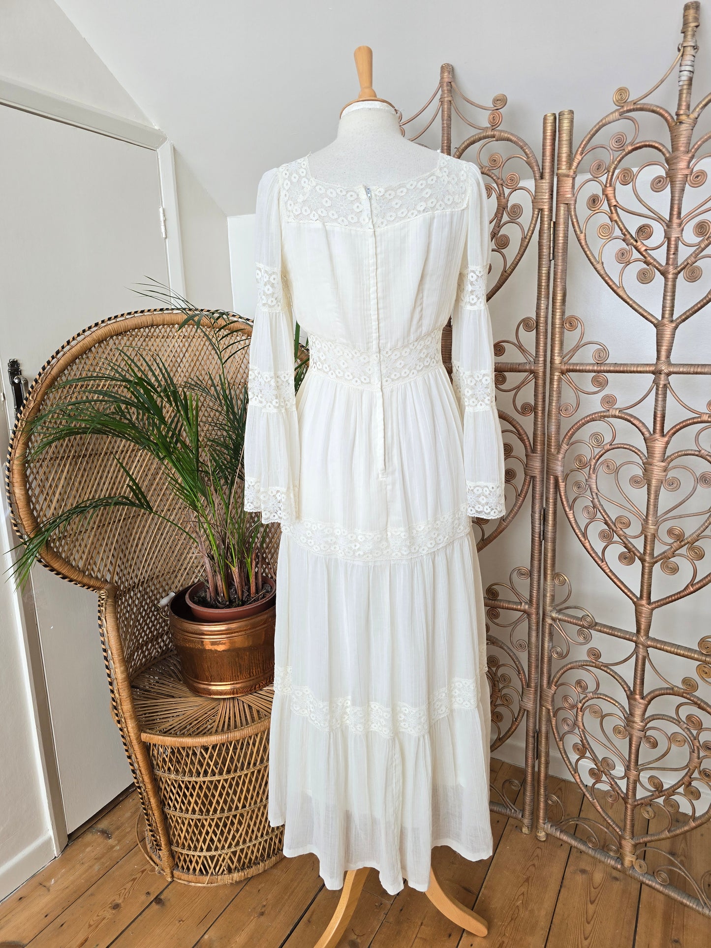 Vintage bell sleeves dress