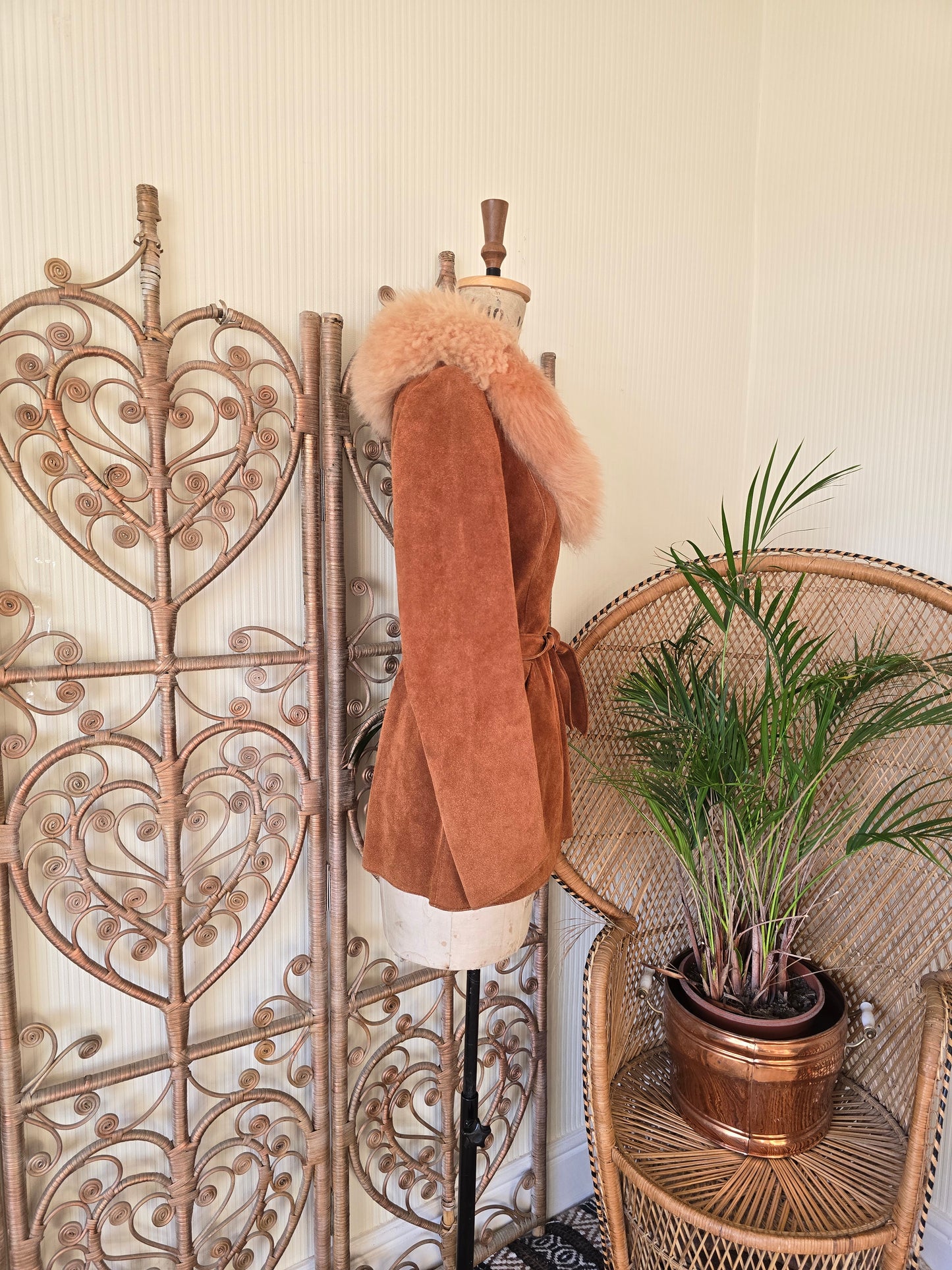 Vintage suede Sheepskin collar coat XS S