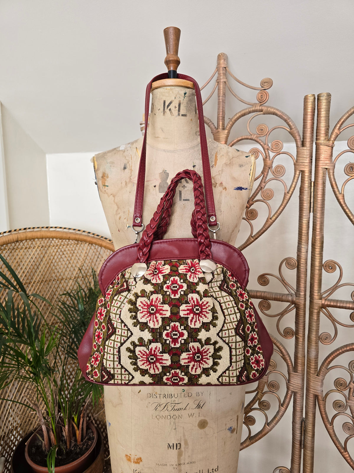 Vintage tapestry 60s bag