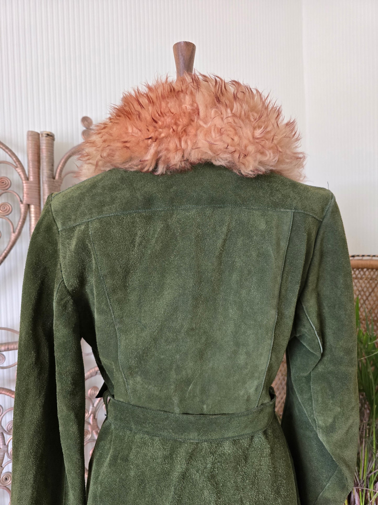 Vintage suede Sheepskin collar  coat