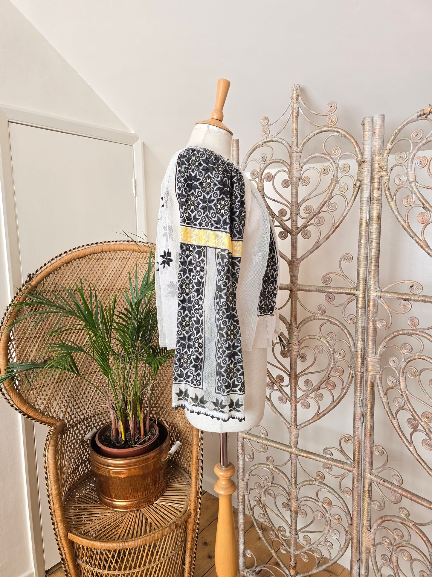 Vintage embroidered Romanian blouse