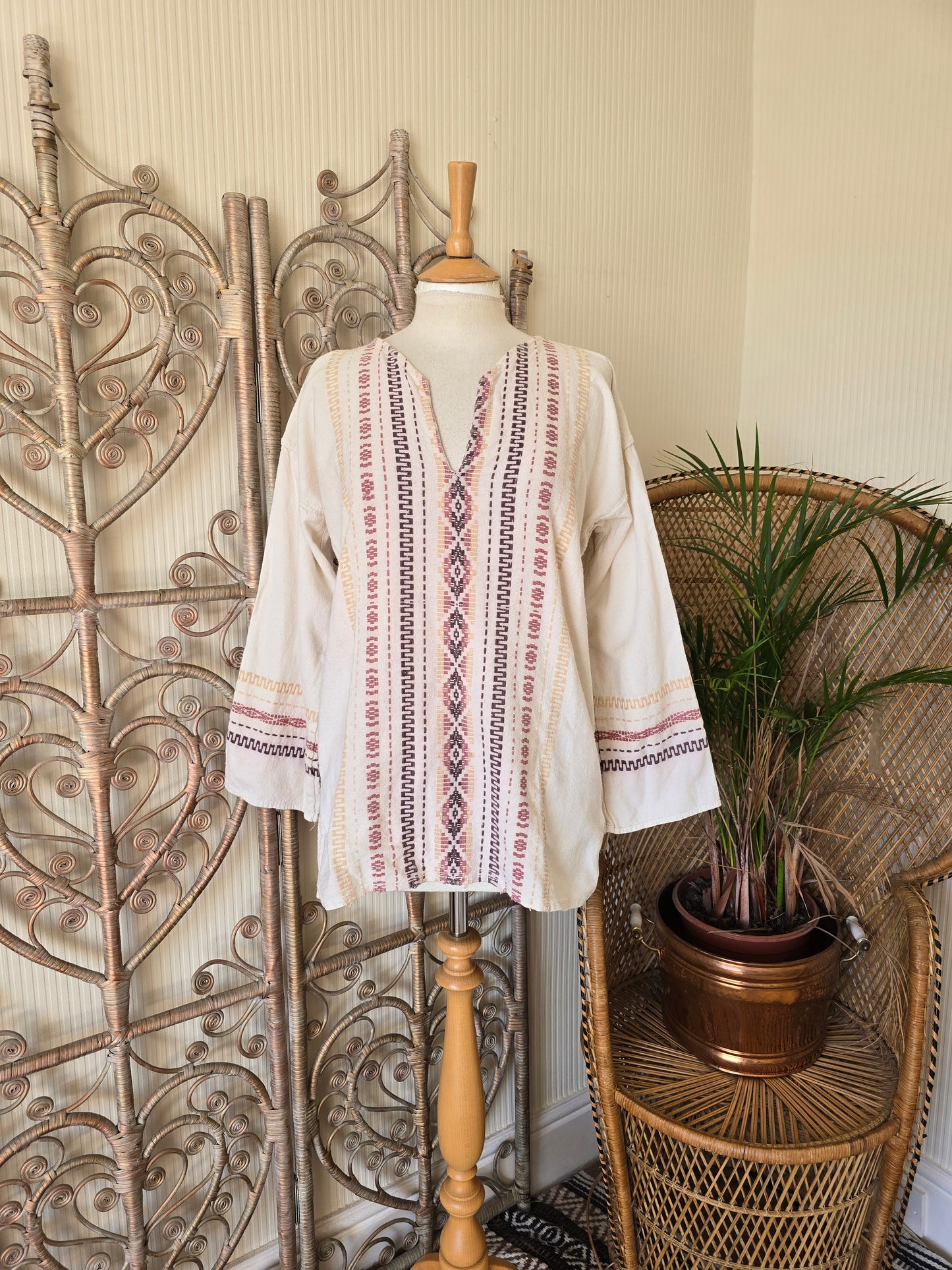Vintage embroidered shirt blouse