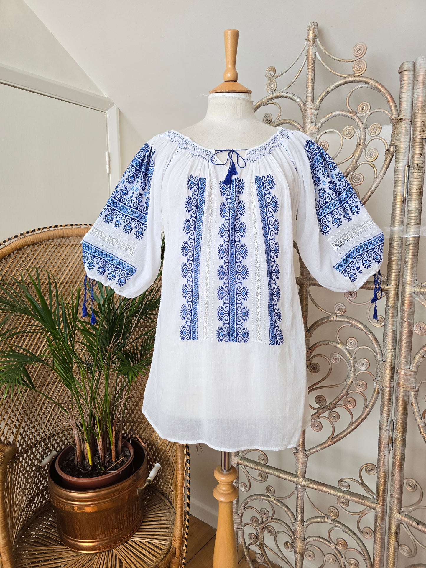 Vintage embroidered cheesecloth tunic blouse