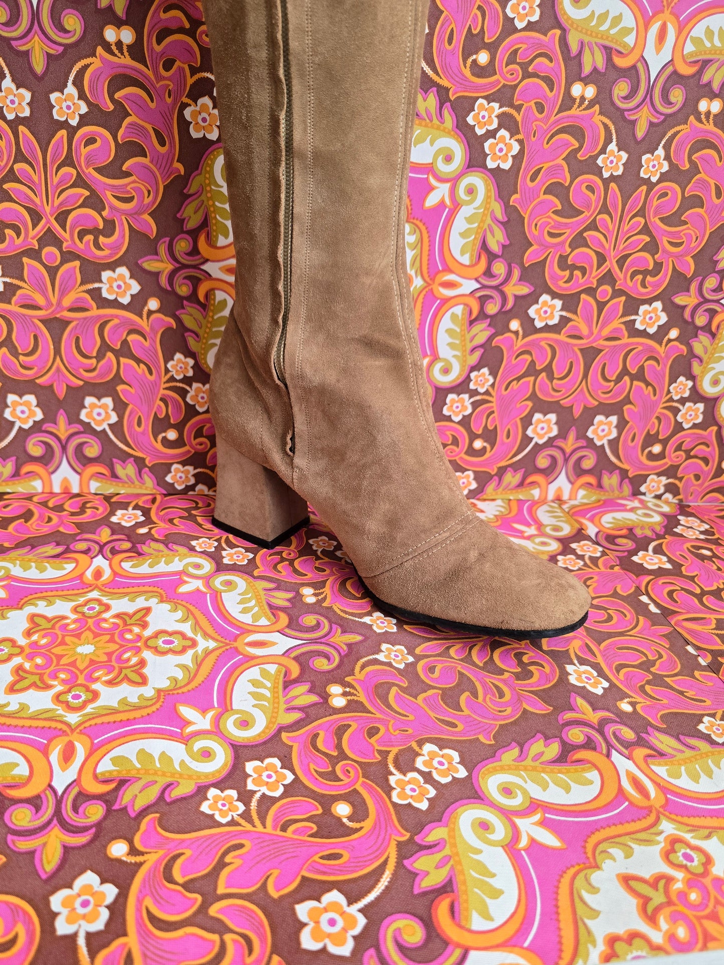 Vintage over the knee suede leather boots size uk 5/6  Eur 38/39 us 7/8