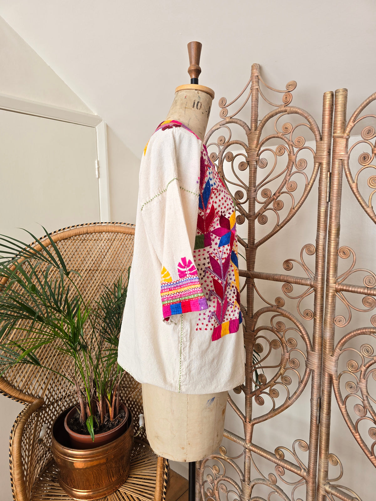 Vintage embroidered kaftan blouse