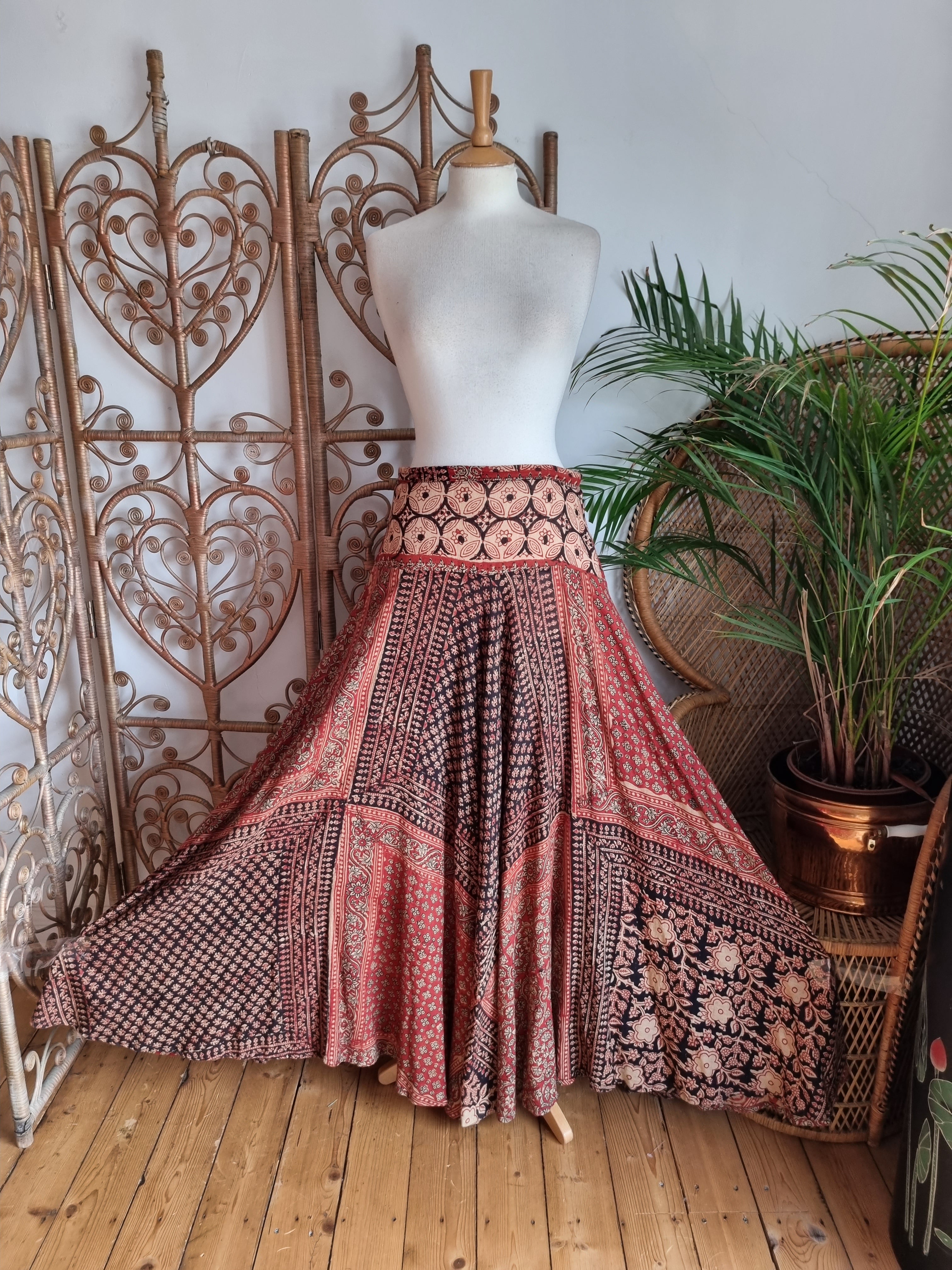 banjara skirts 8 | Rajasthani dress, Stylish dresses, Long skirt outfits