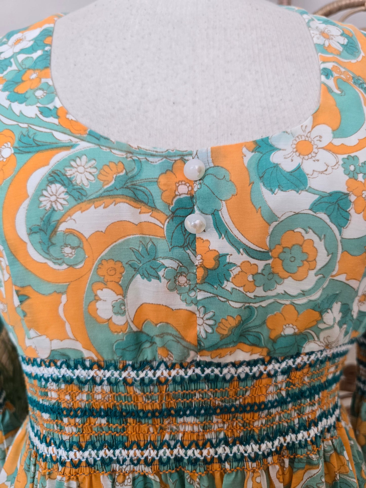 Vintage Richard shops 70s dress