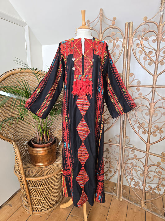 Vintage Bedouin embroidered kaftan dress