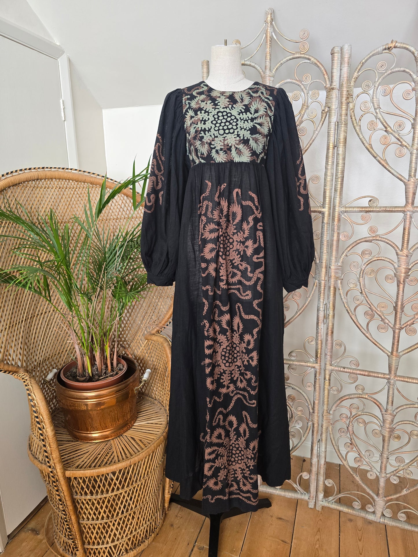 Vintage Kate Beaver 70s balloon sleeves dress