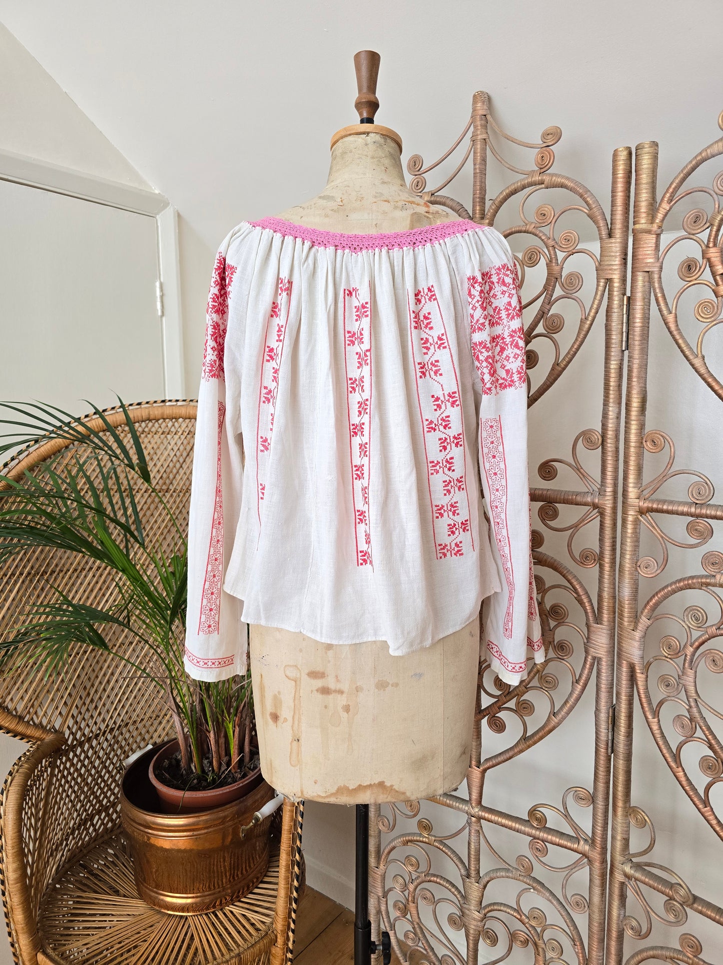 Vintage cotton Romanian blouse