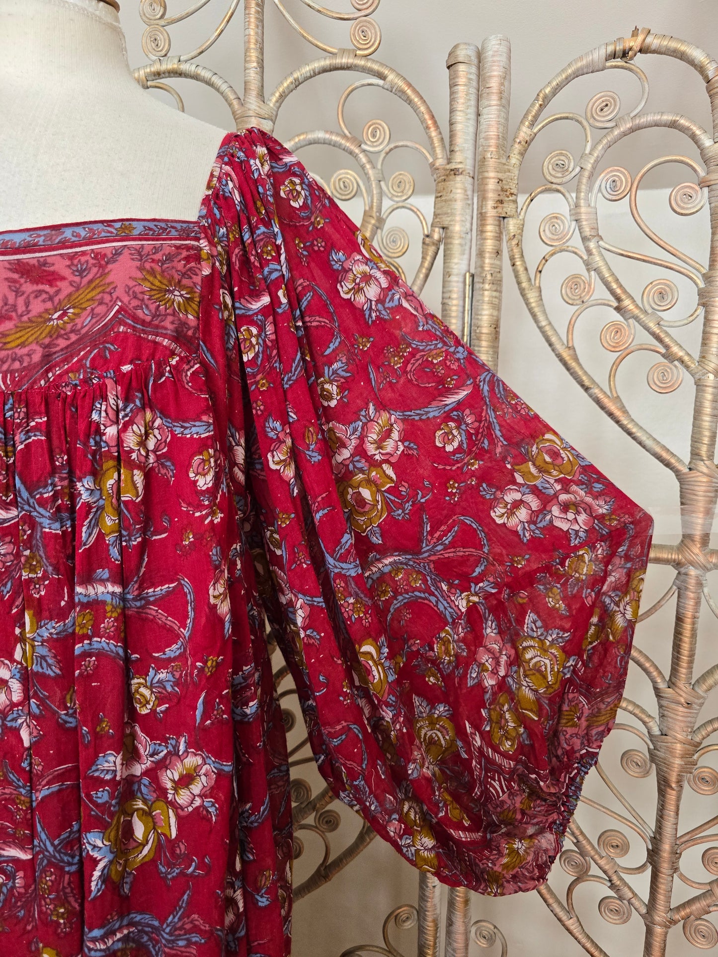 Vintage balloon sleeves Indian dress