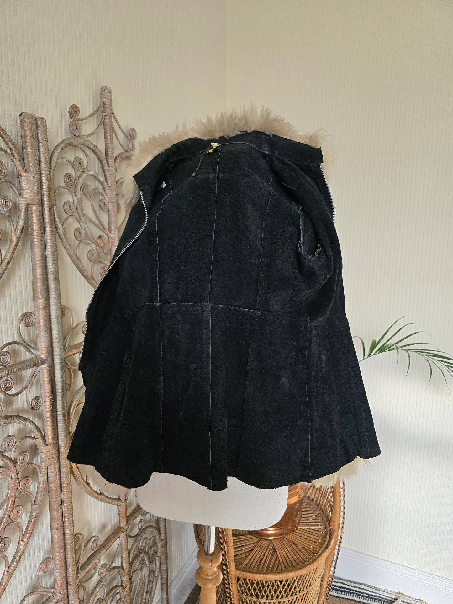 Vintage suede Sheepskin collar cuffs coat