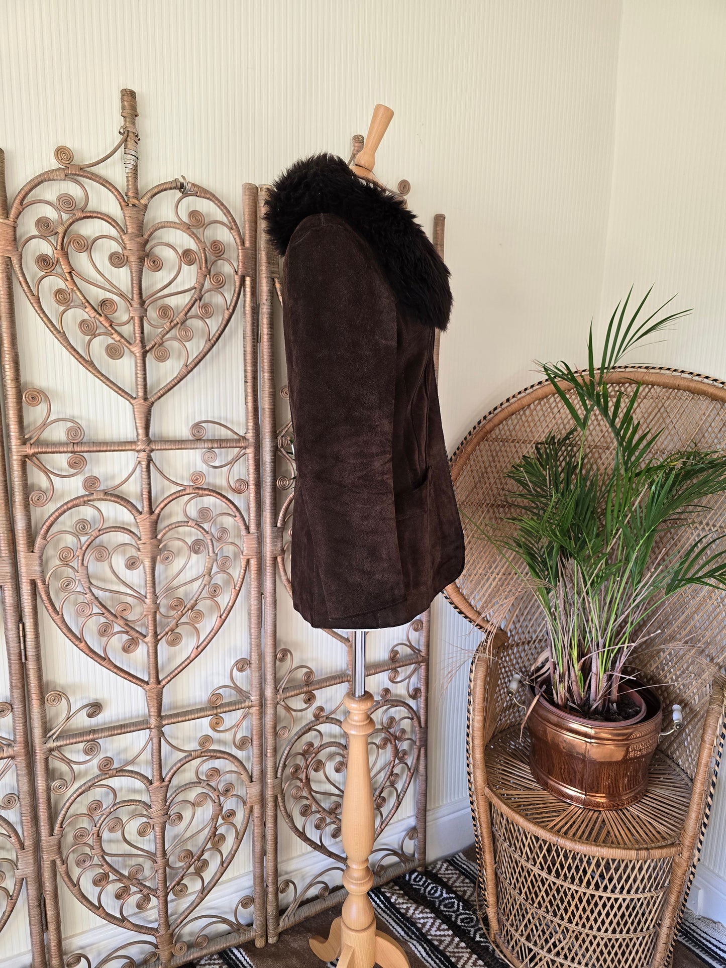 Vintage suede Sheepskin collar coat