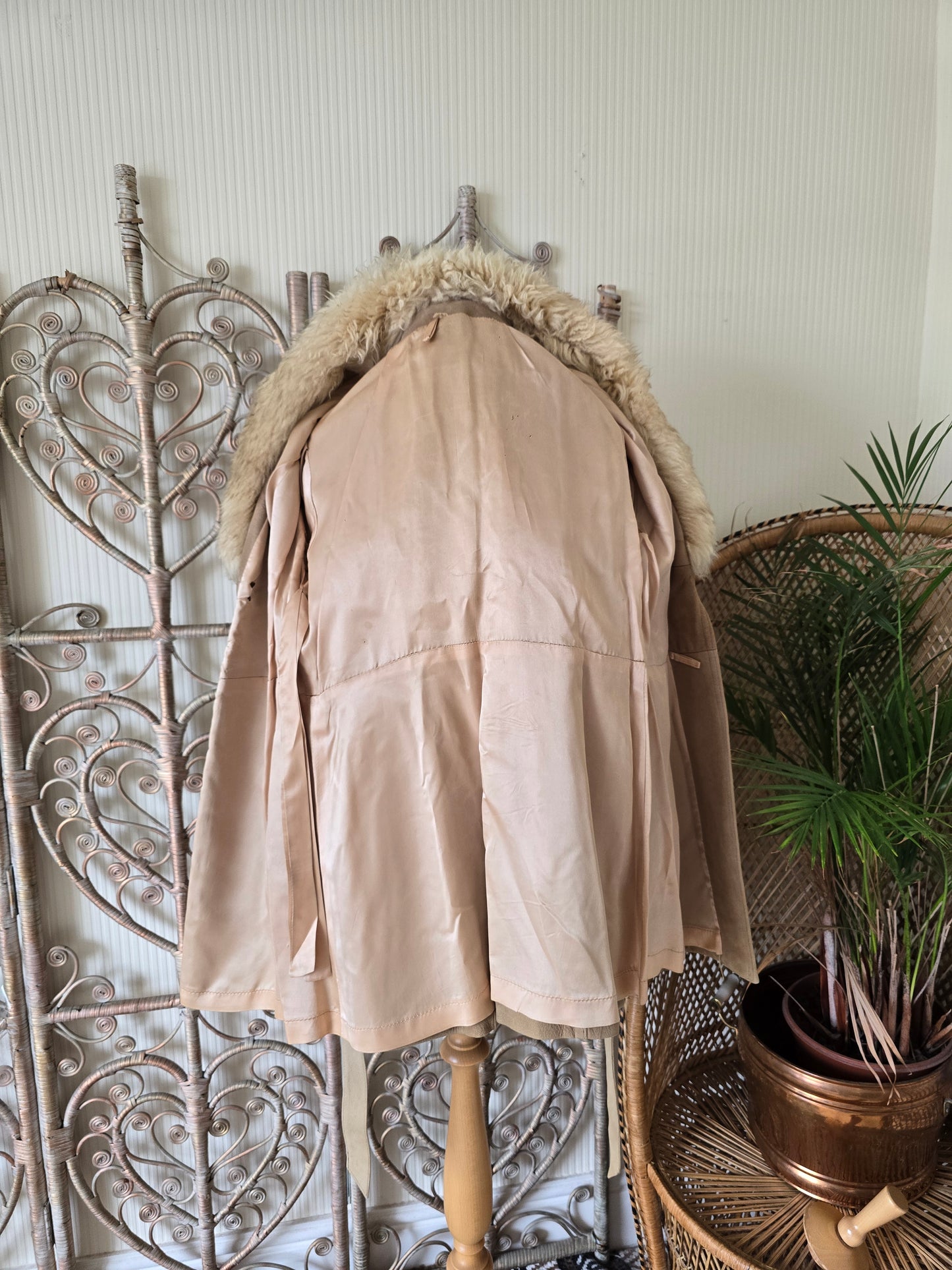 Vintage sheepskin collar suede coat