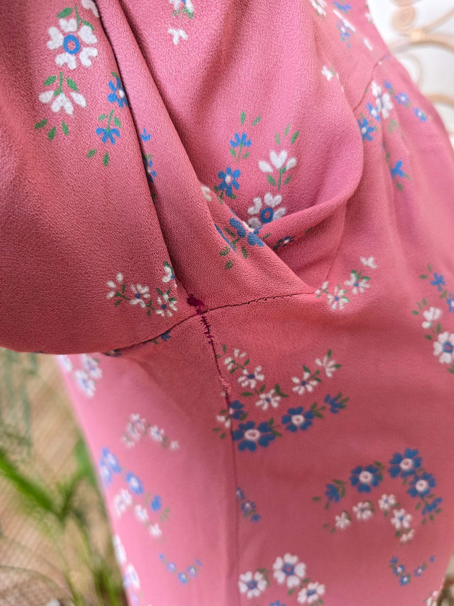 Vintage 70s floral dress