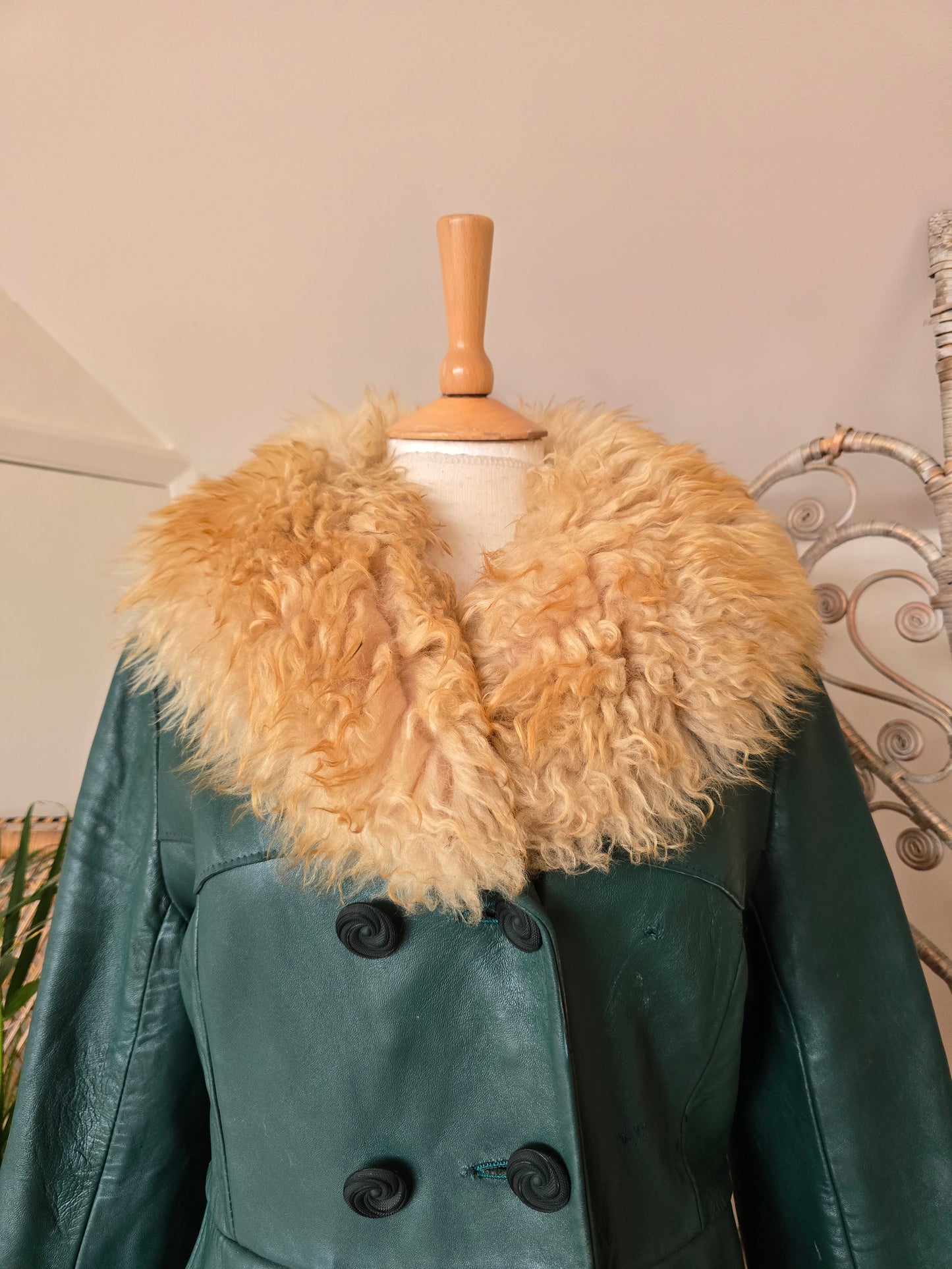 Vintage 70s leather coat