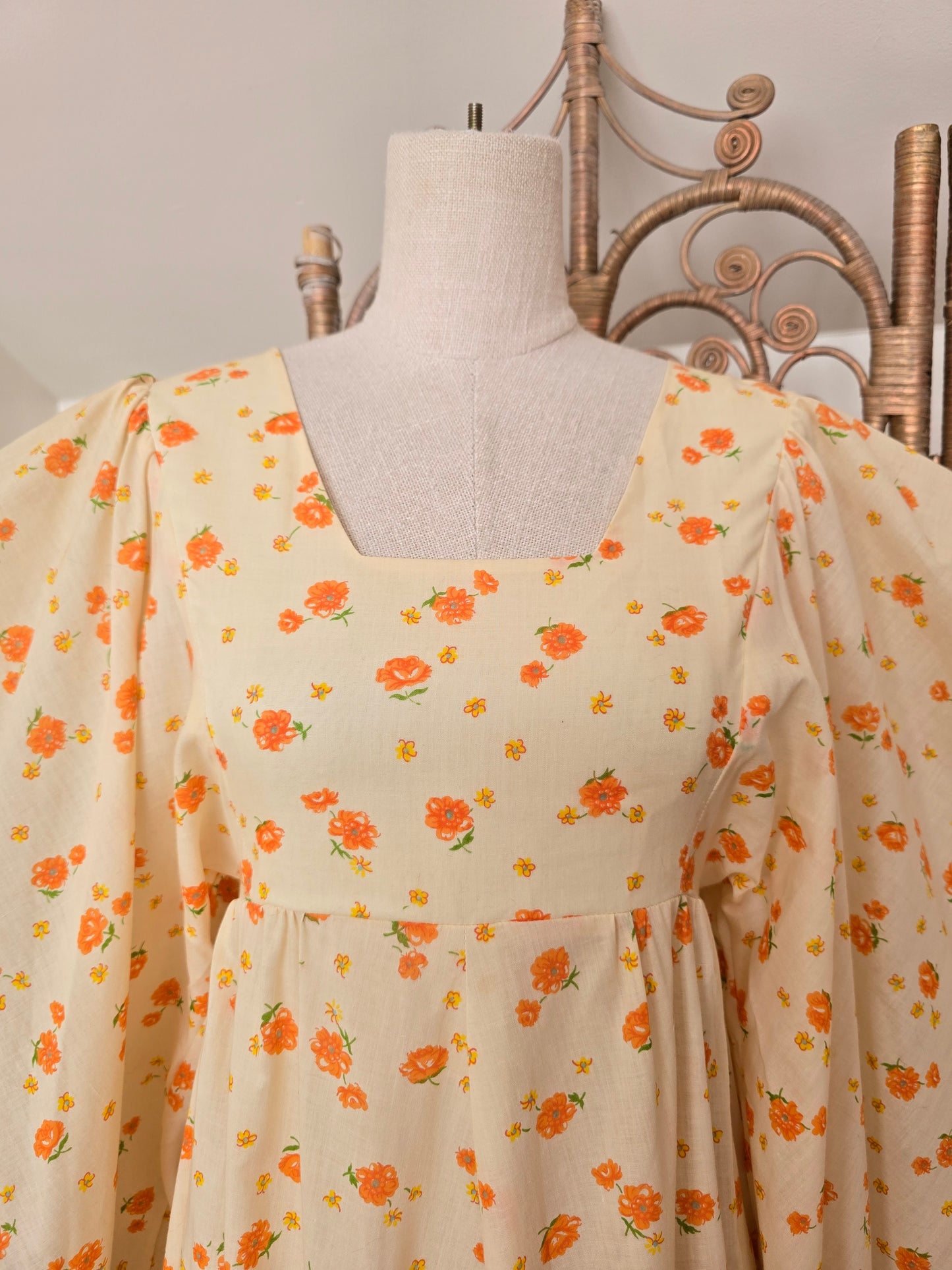 Vintage angel sleeves dress