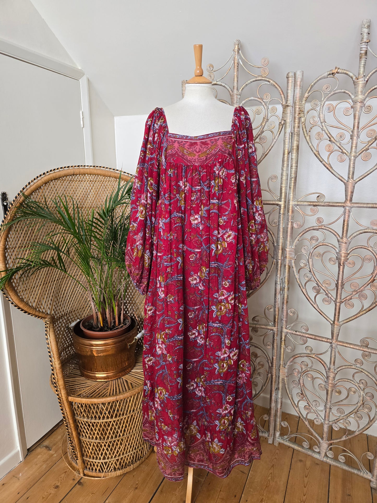 Vintage balloon sleeves Indian dress