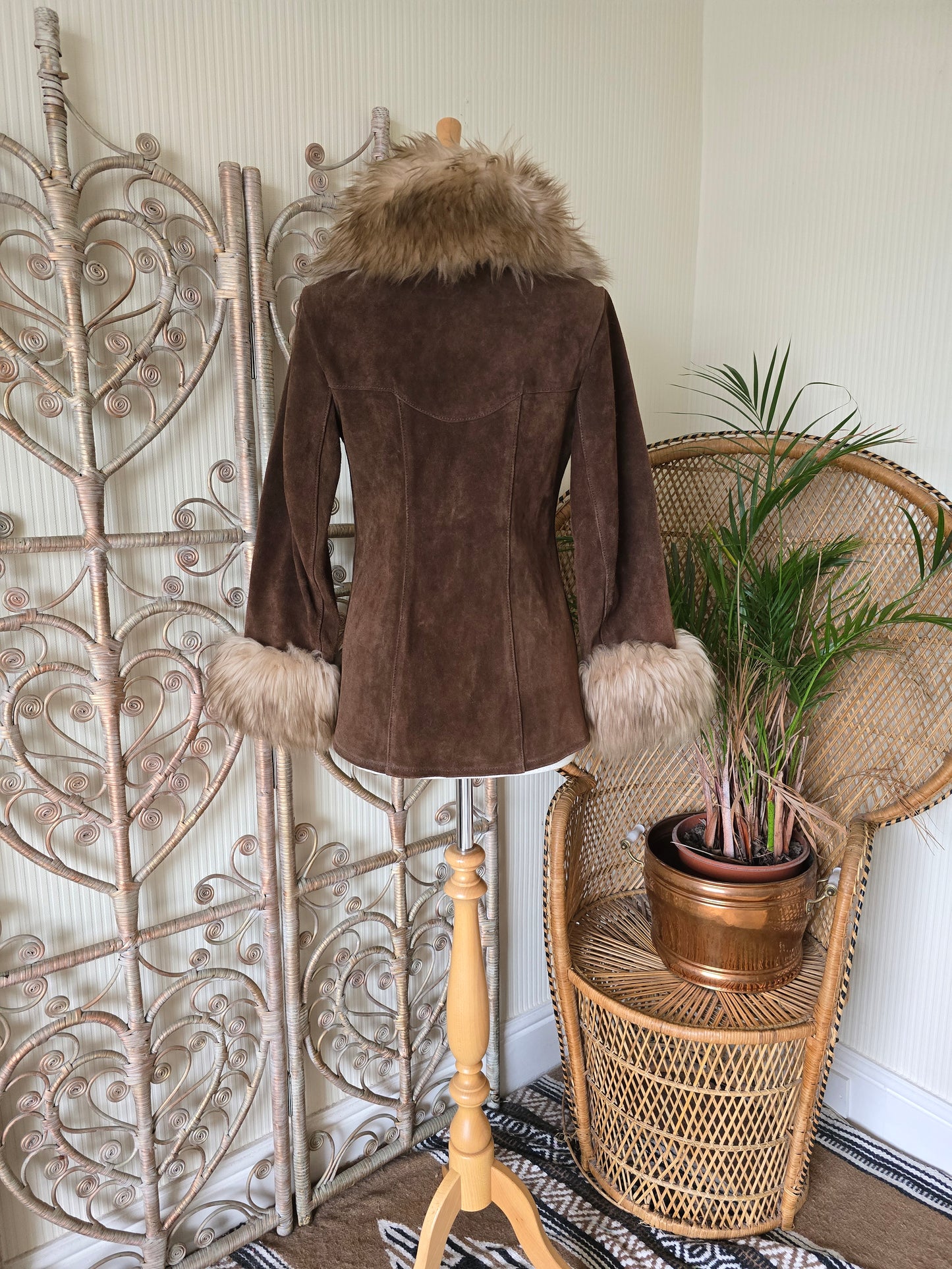 Vintage suede Sheepskin collar cuffs coat