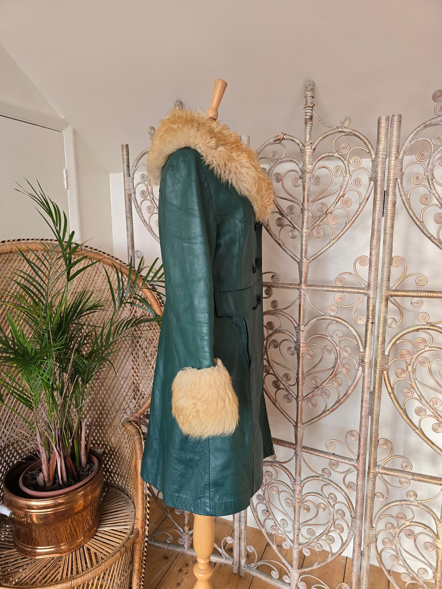Vintage 70s leather coat