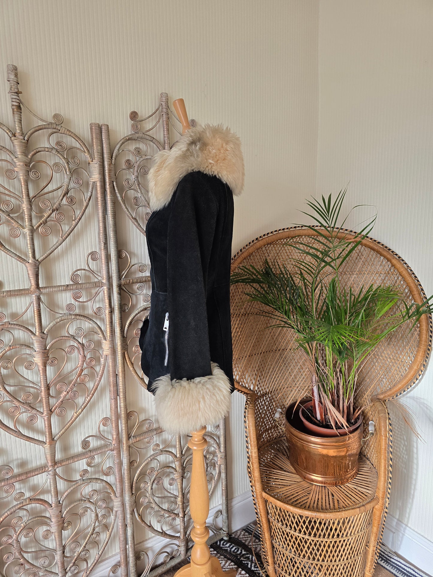 Vintage suede Sheepskin collar cuffs coat