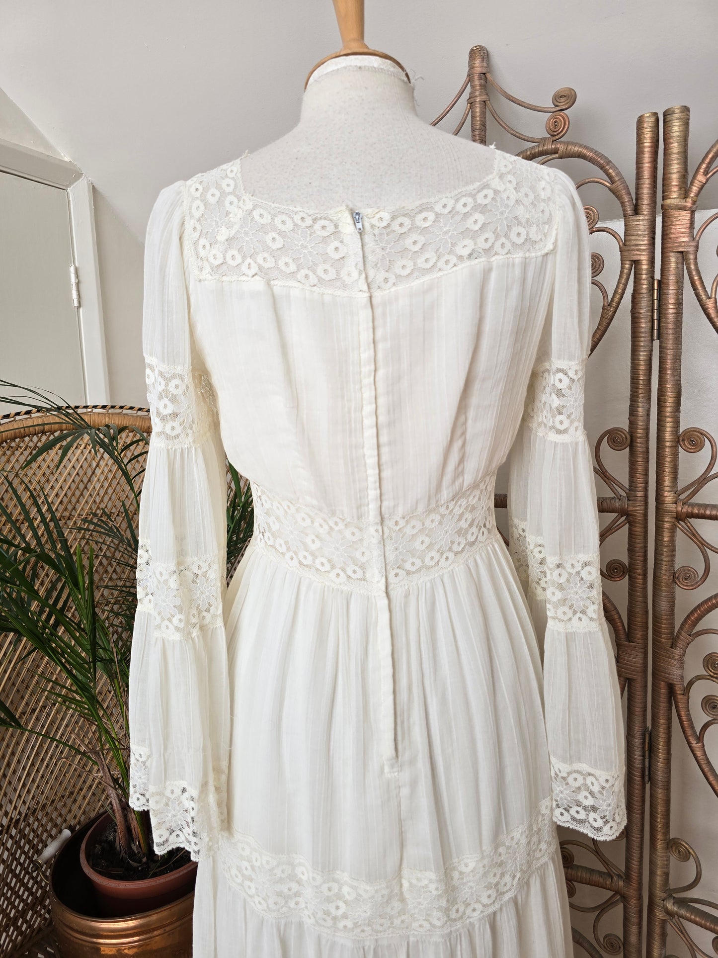 Vintage bell sleeves dress