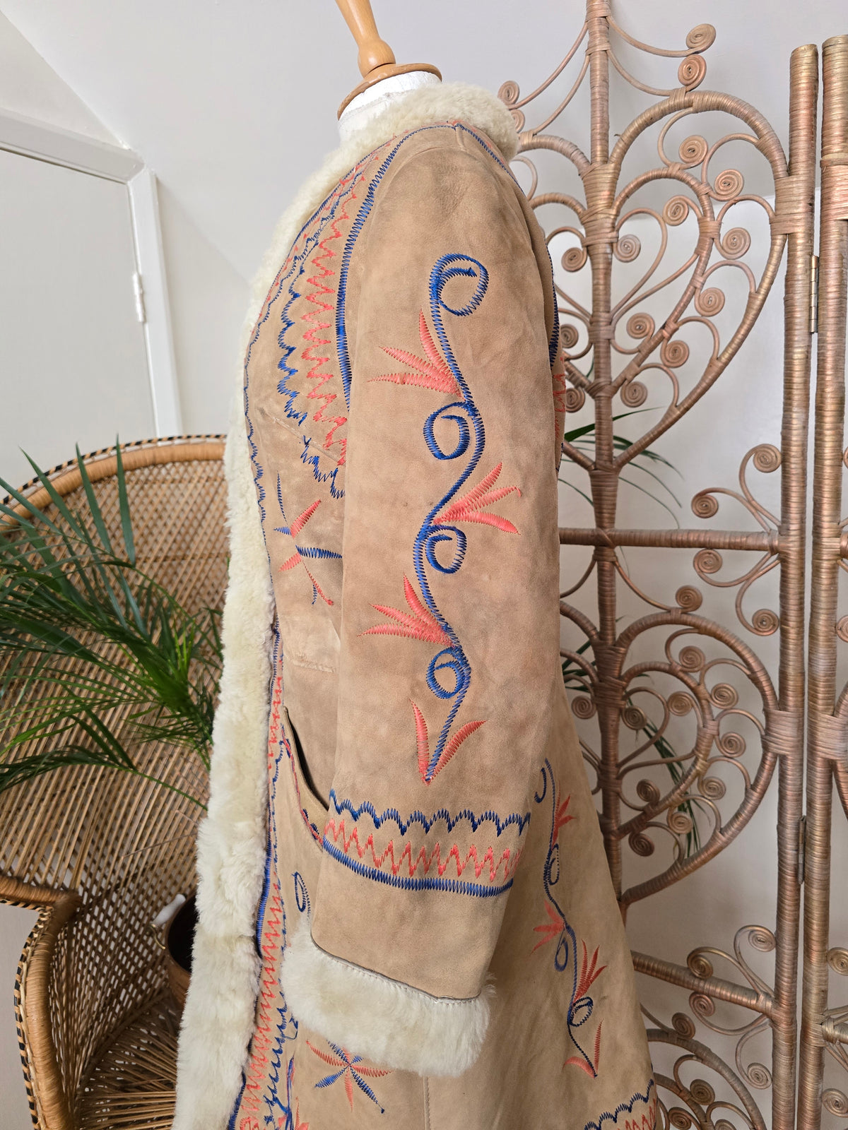 Vintage Afghan embroidered 70s coat