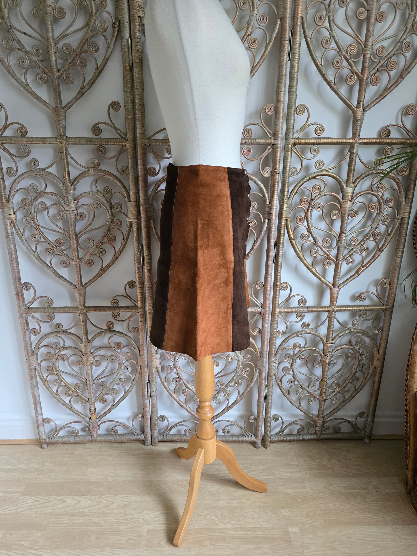 Vintage suede skirt w29.5"