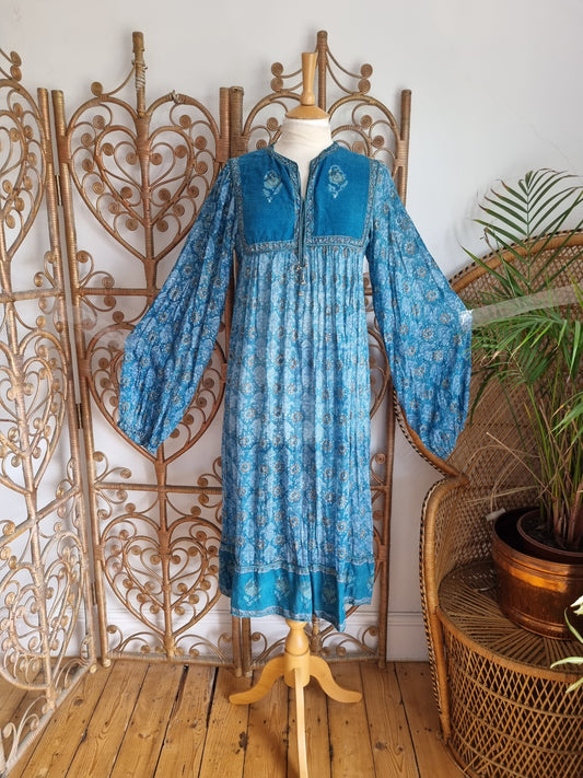 Vintage Phool Indian dress