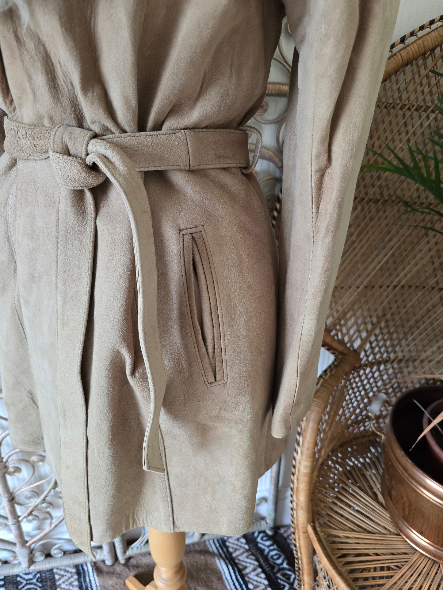 Vintage sheepskin collar suede coat