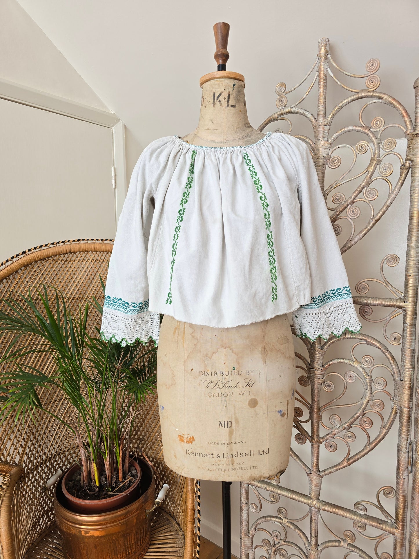 Vintage crop Romanian embroidered blouse