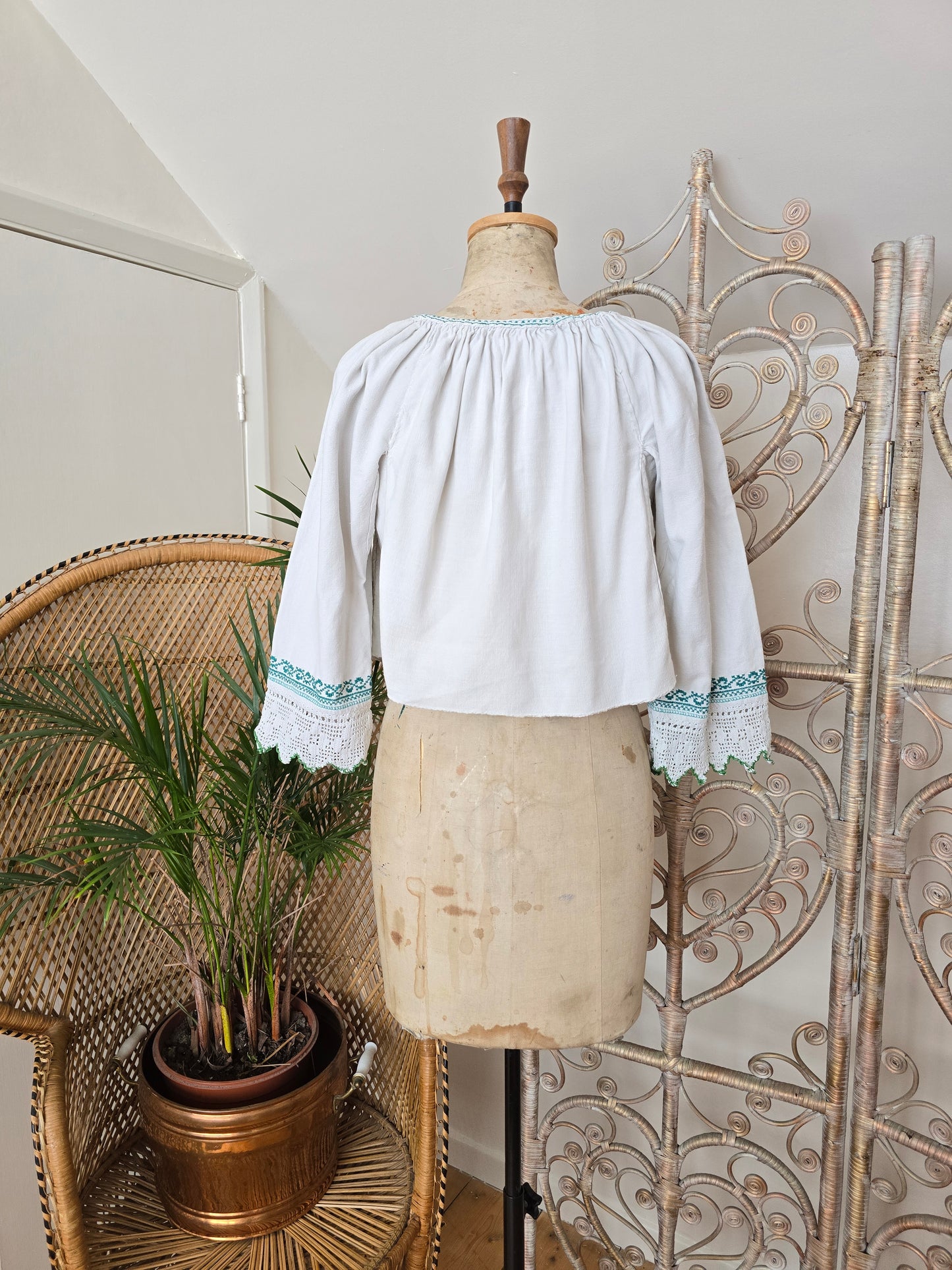 Vintage crop Romanian embroidered blouse
