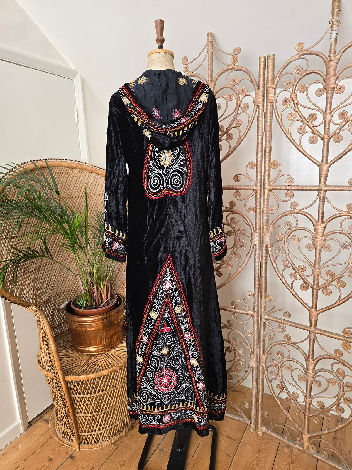 Vintage hooded embroidered velvet kaftan dress jacket